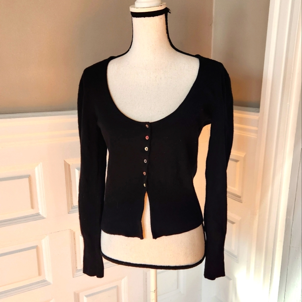 Misto cashmere size medium button down cardigan